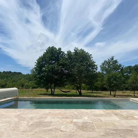 Prázdninový dům Magnifique En Pleine Nature, Piscine Et Volley *